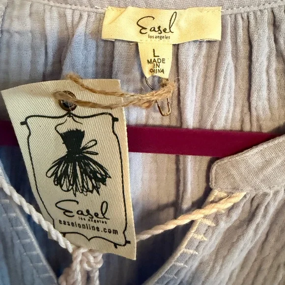 Easel Light Blue Blouse with White Embroidery gauze feminine soft - Picture 2 of 11